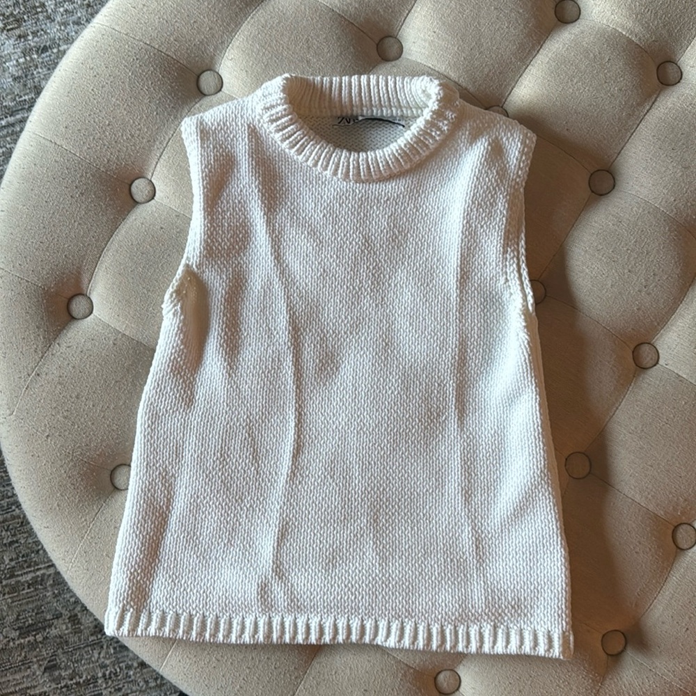 Zara White Sleeveless Sweater